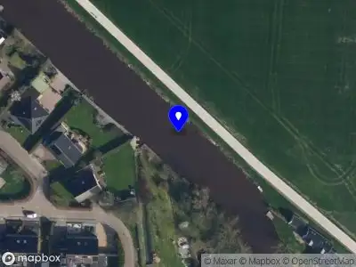 Politie met grote spoed naar de Hoofdstraat in Niezijl vanwege ongeval met letsel