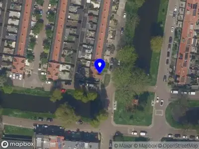Ambulance met grote spoed naar de Insulindesingel in Vlaardingen