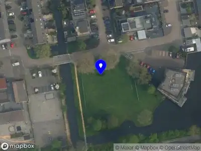 Ambulance met gepaste spoed naar de Sluismeesterslag in Gouda