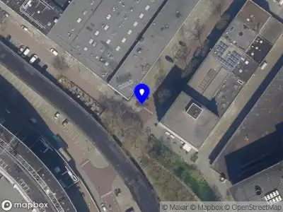 Ambulance met gepaste spoed naar de Vijverhofstraat in Rotterdam