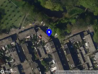 Brandweer met gepaste spoed naar de Dr. A. Brediuspark in 's-Gravenhage vanwege een buitenbrand