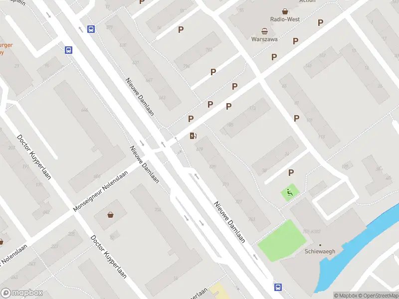 Ambulance met gepaste spoed naar de Nieuwe Damlaan in Schiedam