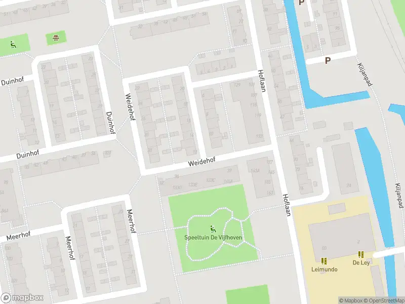 Ambulance met grote spoed naar de Akkerhof in Leiden
