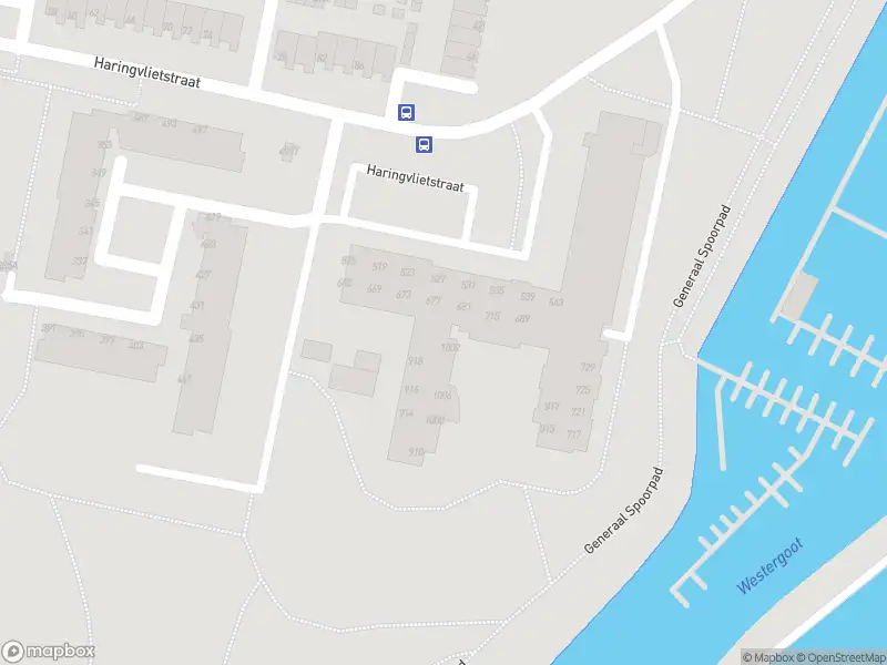 Ambulance met grote spoed naar de Haringvlietstraat in Dordrecht