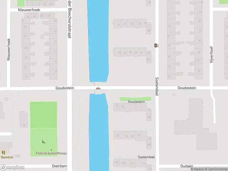 Ambulance met gepaste spoed naar de Doornburg in Amsterdam