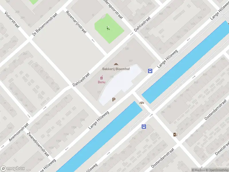 Ambulance met grote spoed naar de Lange Hilleweg in Rotterdam