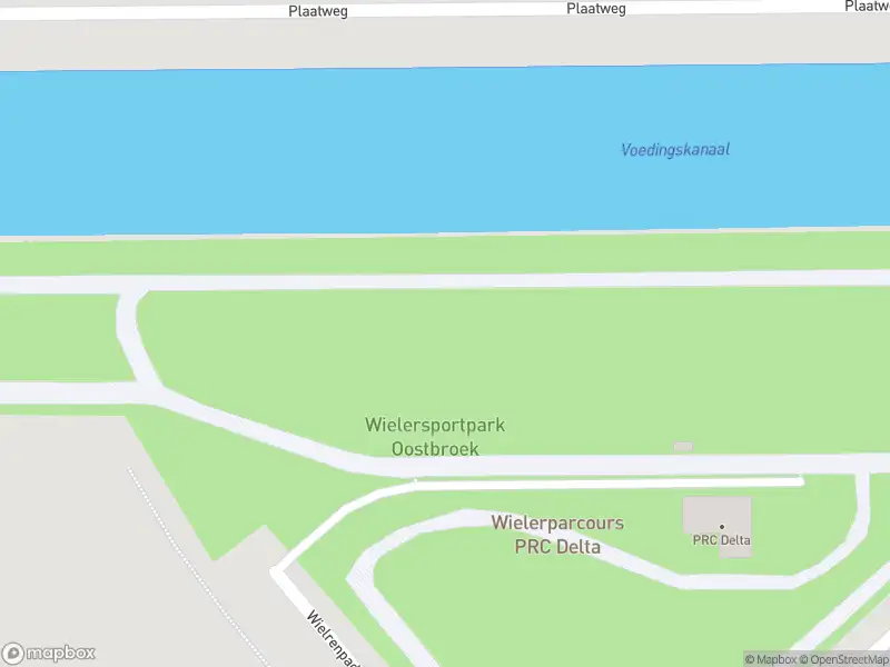 Ambulance met grote spoed naar de Plaatweg in Spijkenisse