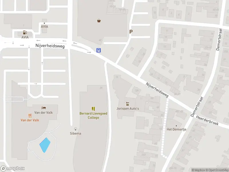 Brandweer en politie met grote spoed naar de Nijverheidsweg in Maastricht