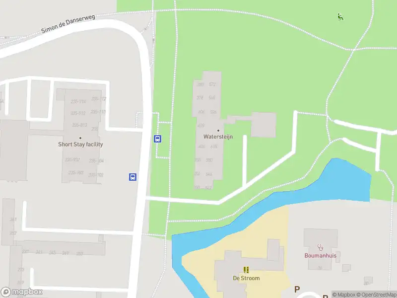 Ambulance met gepaste spoed naar de Maarten Harpertsz. Trompweg in Dordrecht