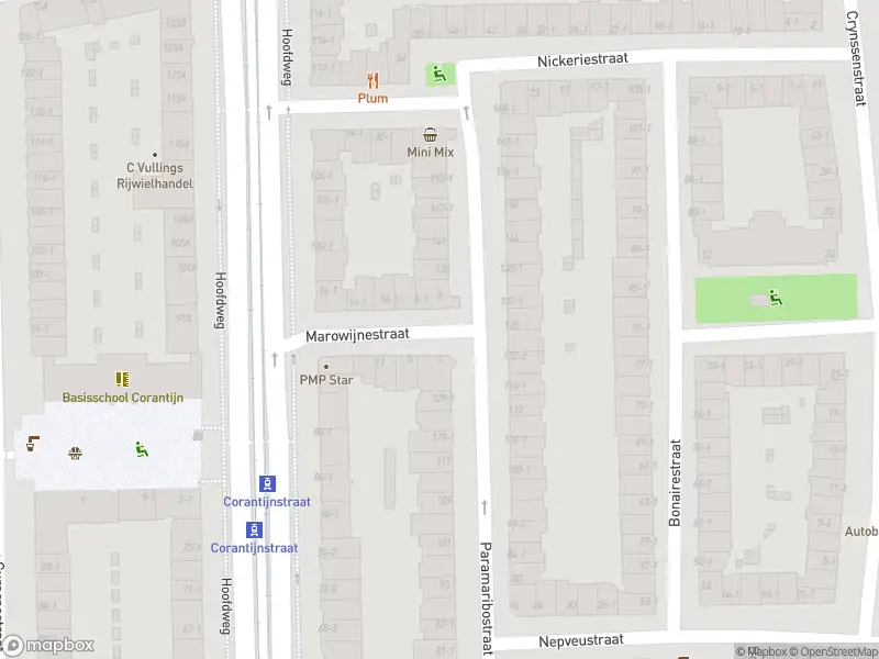 Ambulance met gepaste spoed naar de Marowijnestraat in Amsterdam