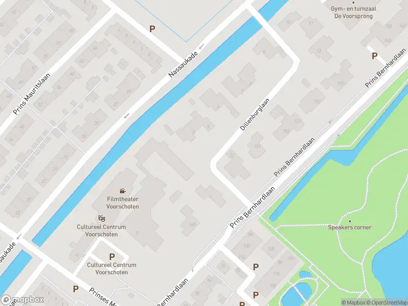 Ambulance met grote spoed naar de Dillenburglaan in Voorschoten