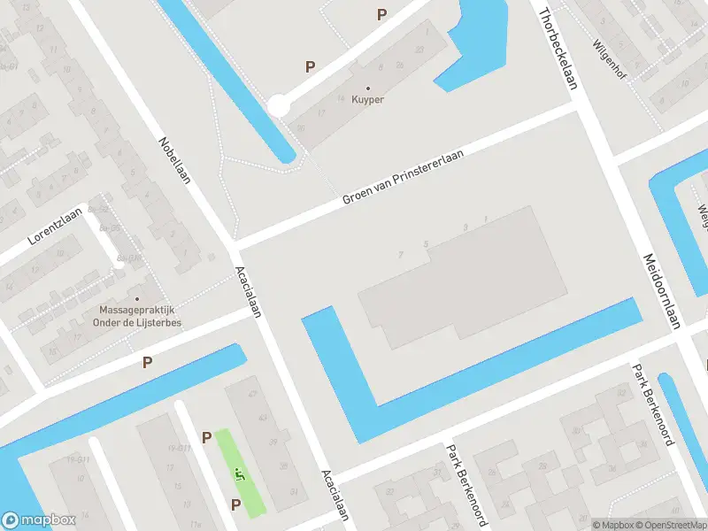 Ambulance met grote spoed naar de Groen van Prinstererlaan in Pijnacker
