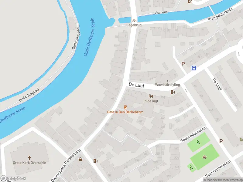 Ambulance met grote spoed naar de Overschiese Dorpsstraat in Rotterdam