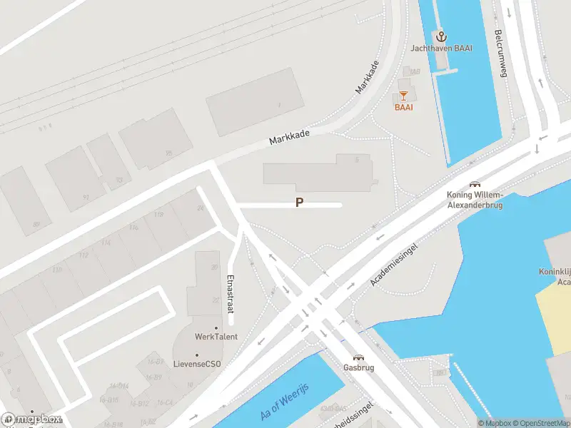 Politie met grote spoed naar de Etnastraat in Breda vanwege letsel