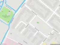 Ambulance met gepaste spoed naar de Mezenstraat in Leiden