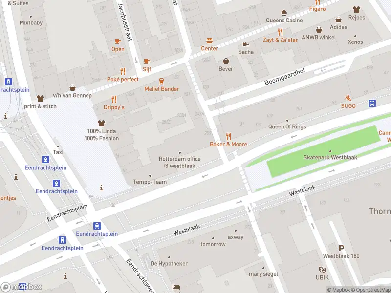 Ambulance met gepaste spoed naar de Westblaak in Rotterdam