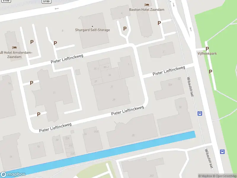 Ambulance met gepaste spoed naar de Pieter Lieftinckweg in Zaandam