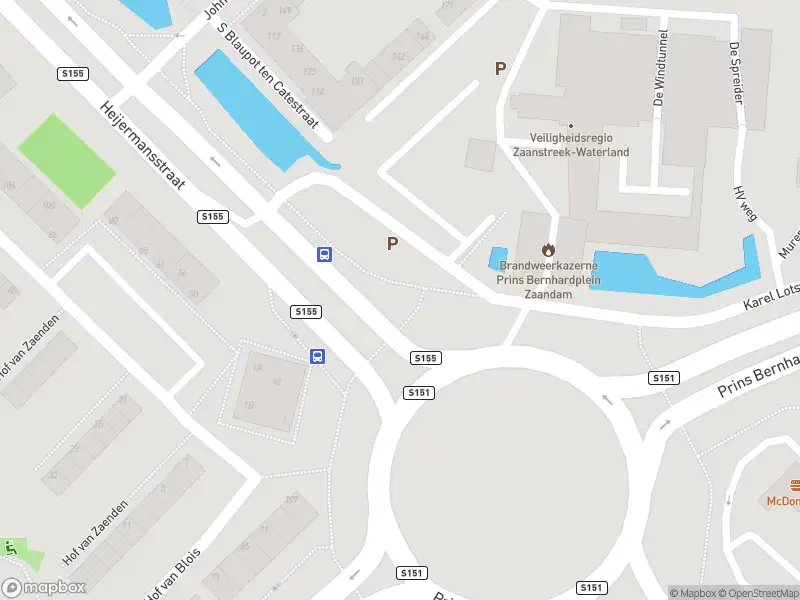 Brandweer met grote spoed naar de Prins Bernhardplein in Zaandam