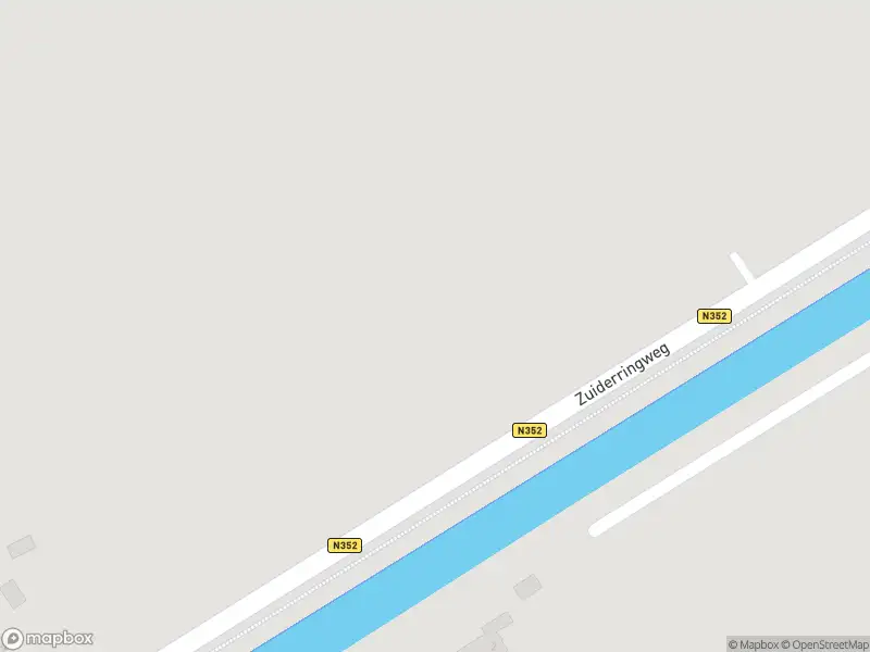 Brandweer met grote spoed naar de Zuiderringweg in Kraggenburg vanwege voertuigen te water