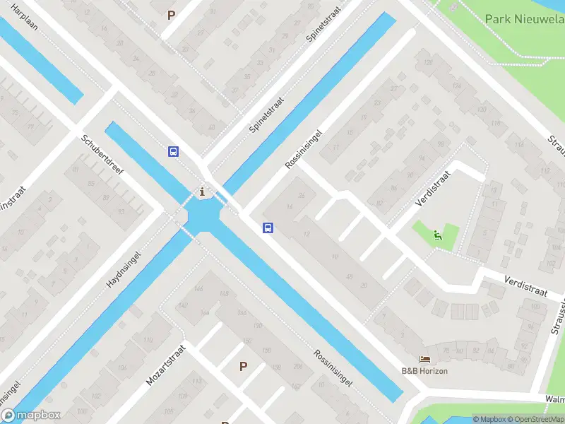 Ambulance met gepaste spoed naar de Verdistraat in Barendrecht