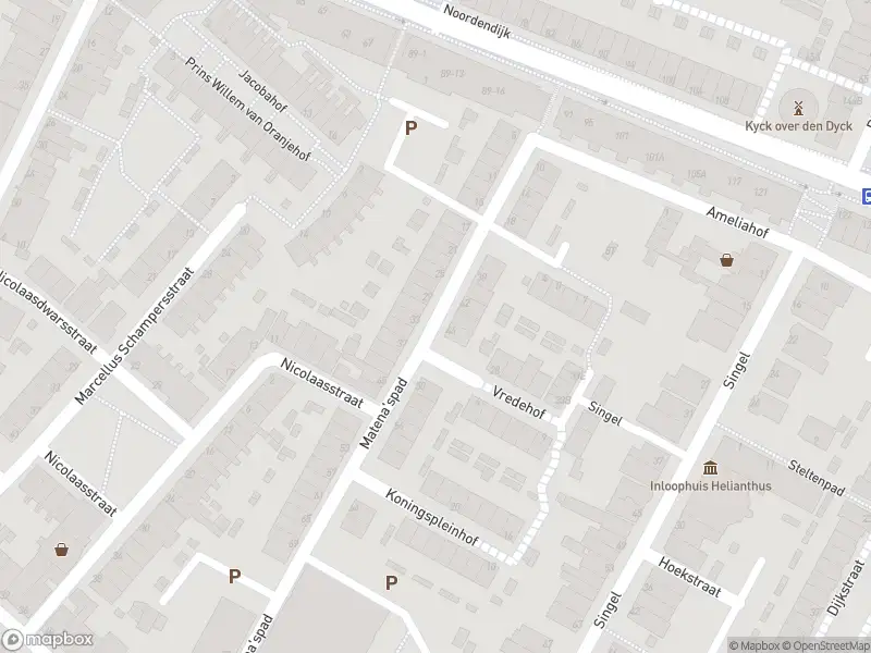 Ambulance met grote spoed naar de Matena'spad in Dordrecht