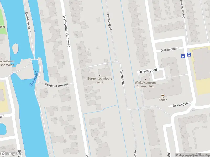 Ambulance met grote spoed naar de Driewegplein in Gouda