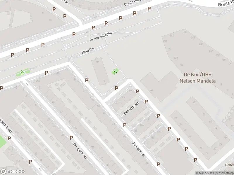 Ambulance met grote spoed naar de Beyersstraat in Rotterdam