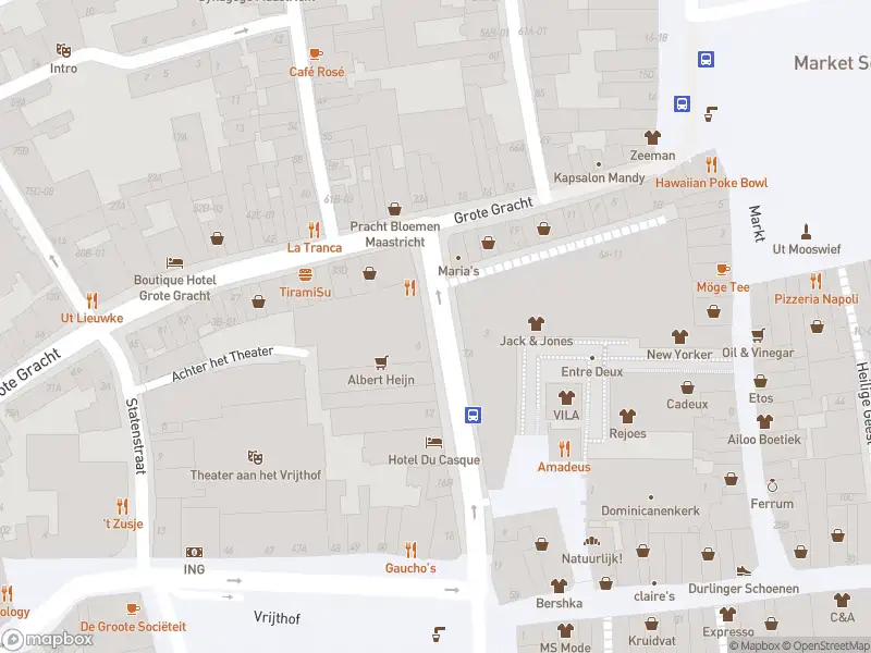 Politie naar de Helmstraat in Maastricht vanwege aanrijding met letsel