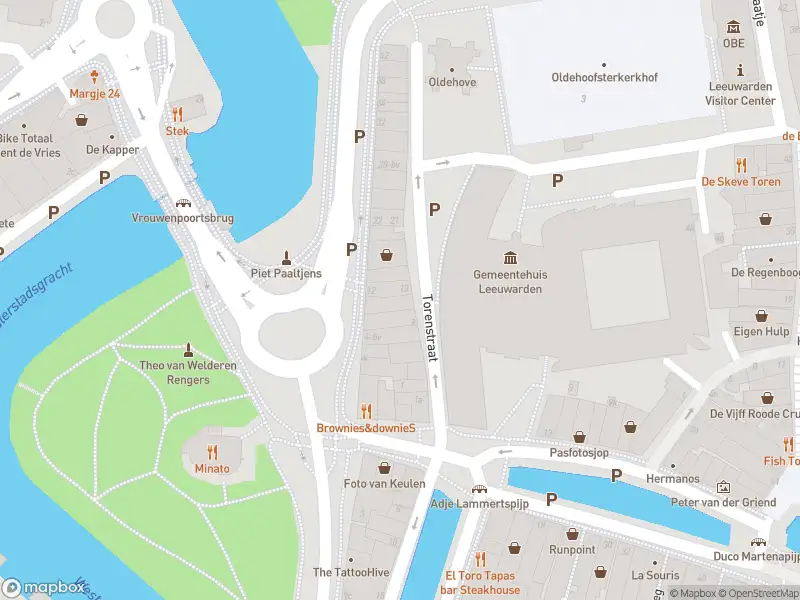 Politie met grote spoed naar de Torenstraat in Leeuwarden vanwege ongeval met letsel
