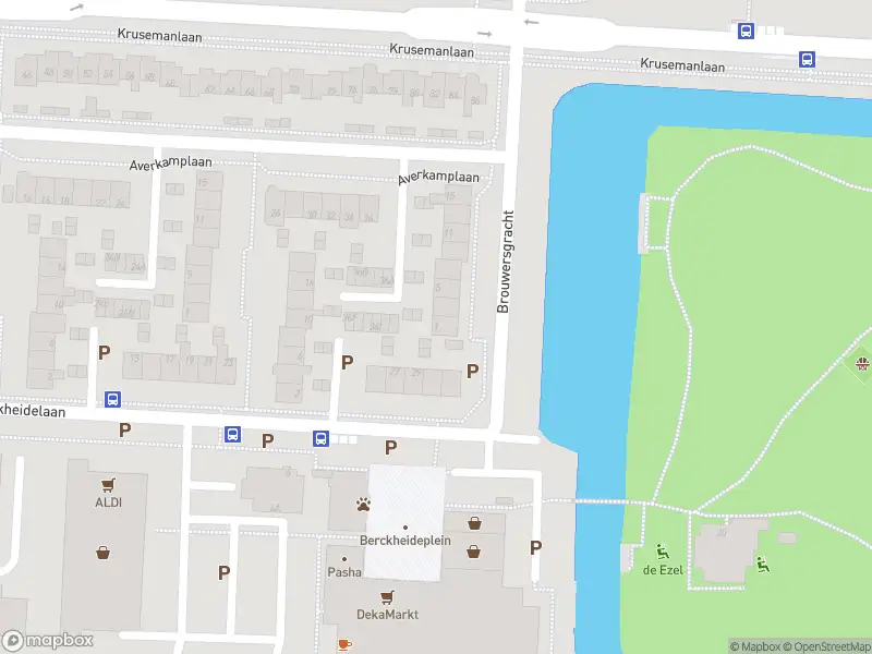 Ambulance met grote spoed naar de Brouwersgracht in Heerhugowaard