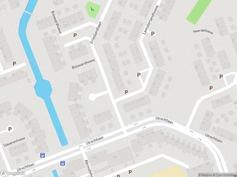 Ambulance met grote spoed naar de Frieslandlaan in Vlaardingen
