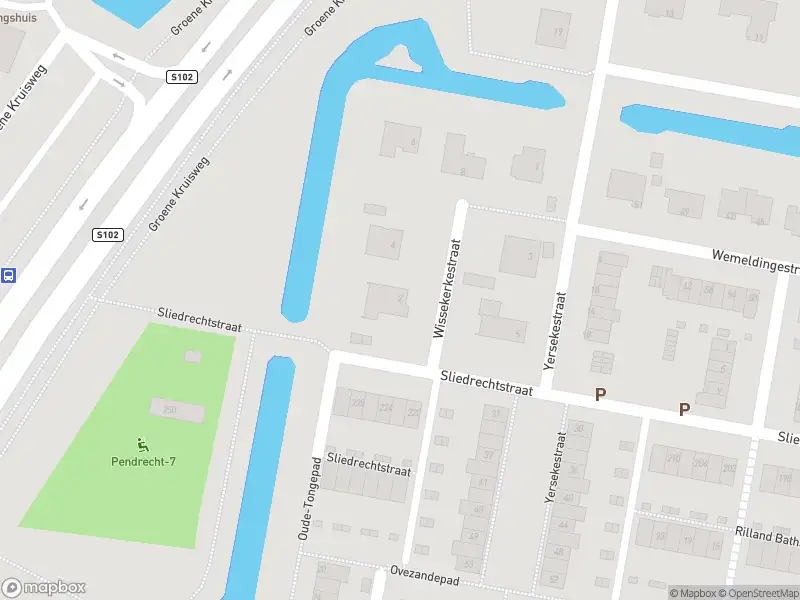 Brandweer met gepaste spoed naar de Wissekerkestraat in Rotterdam