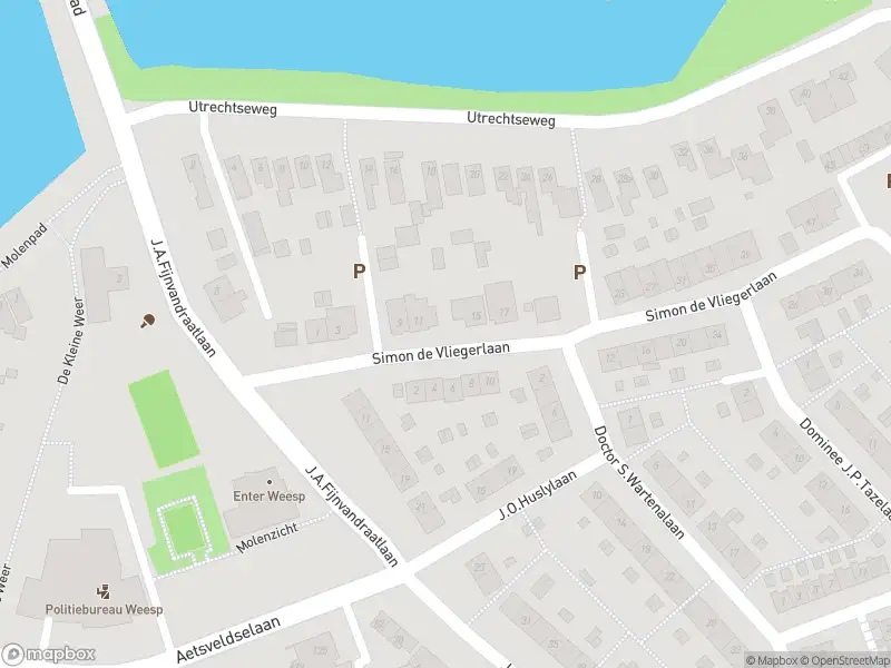 Ambulance met grote spoed naar de Simon de Vliegerlaan in Weesp