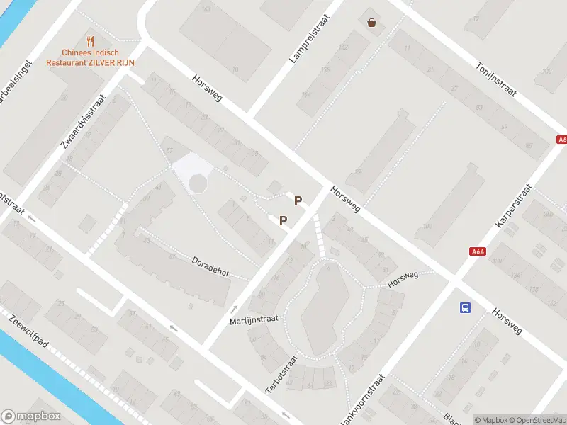 Ambulance met gepaste spoed naar de Marlijnstraat in Hoogvliet Rotterdam