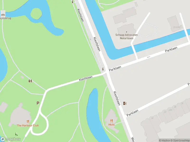 Ambulance met gepaste spoed naar de Kievitslaan in Rotterdam