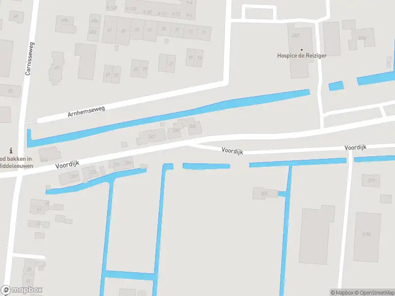Ambulance met grote spoed naar de Voordijk in Barendrecht