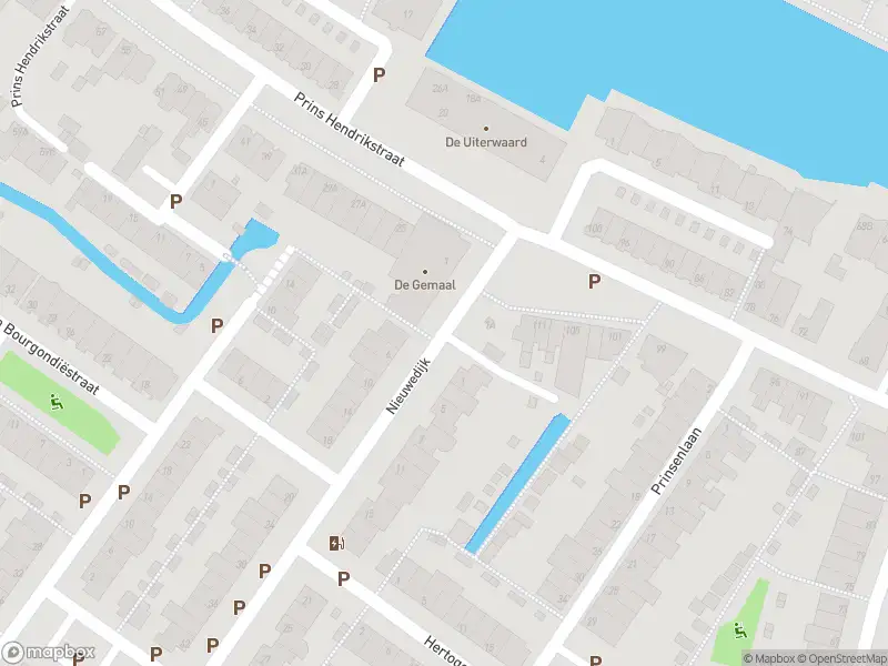Brandweer met gepaste spoed naar de Nieuwedijk in Alphen aan den Rijn