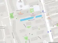 Ambulance met grote spoed naar de Waterpoortweg in Amsterdam