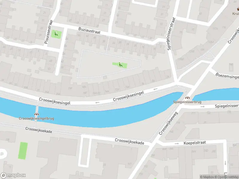 Ambulance met gepaste spoed naar de Crooswijksesingel in Rotterdam