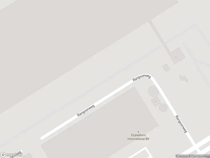 Brandweer met grote spoed naar de Rangoonweg in Schiphol