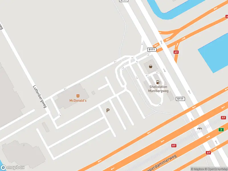 Ambulance met gepaste spoed naar de Muntbergweg in Amsterdam