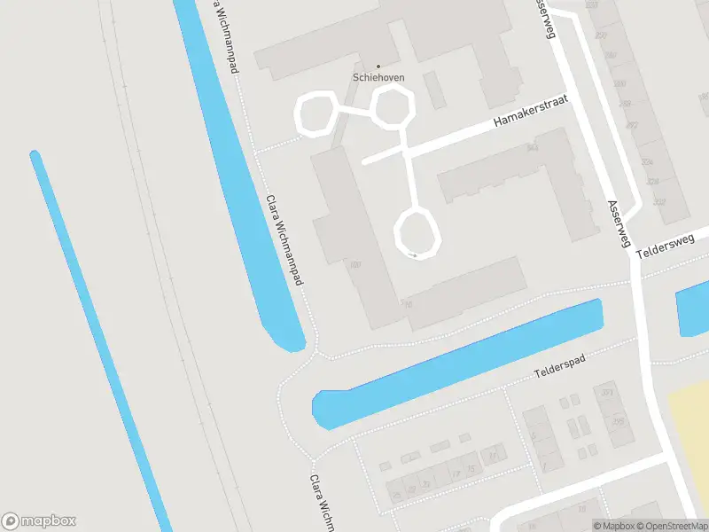 Ambulance met gepaste spoed naar de Hamakerstraat in Rotterdam