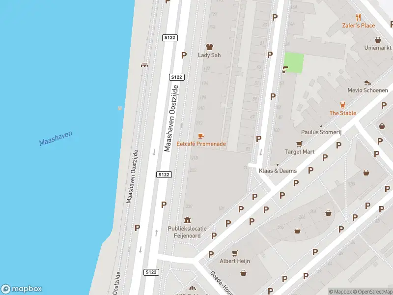 Ambulance met grote spoed naar de Maashaven O.z. in Rotterdam