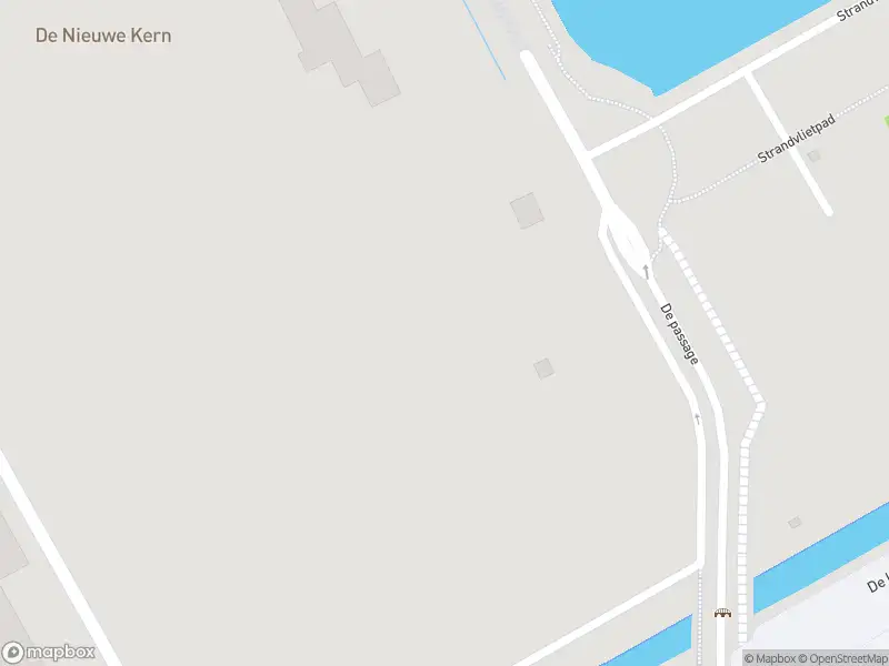 Ambulance met gepaste spoed naar de De passage in Amsterdam-Duivendrecht
