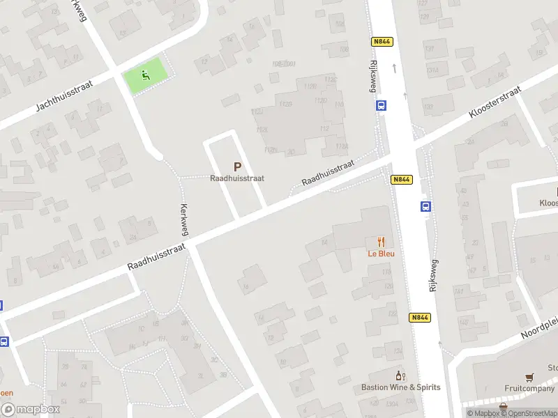 Politie naar de Raadhuisstraat in Malden vanwege aanrijding met letsel