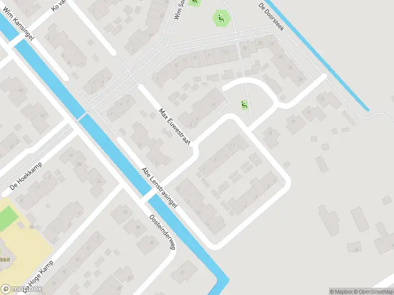 Brandweer met gepaste spoed naar de Max Euwestraat in Rosmalen vanwege afhijsen patient