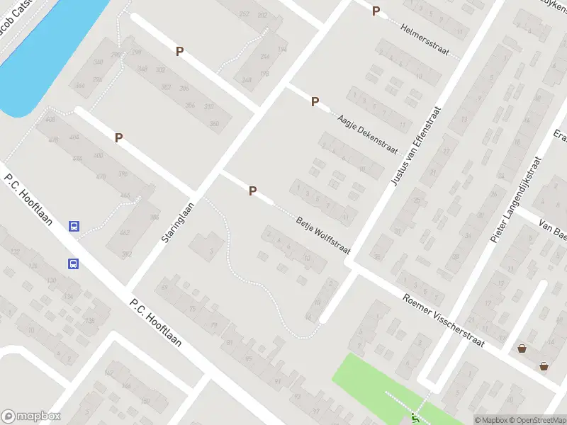 Ambulance met gepaste spoed naar de Betje Wolffstraat in Papendrecht