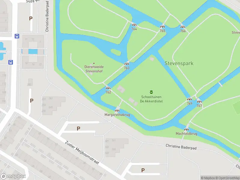 Brandweer met grote spoed naar de Christine Baderpad in Leiden vanwege voertuigbrand