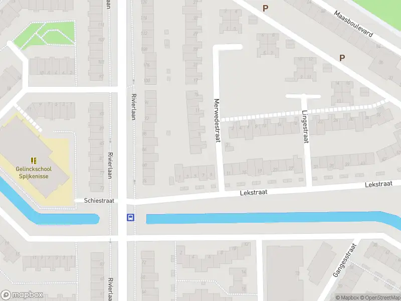 Ambulance met gepaste spoed naar de Merwedestraat in Spijkenisse