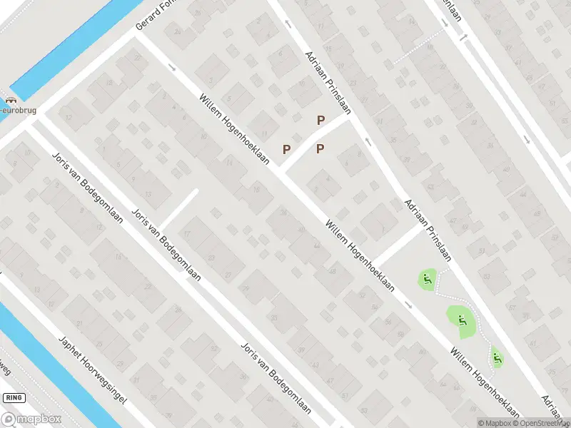 Ambulance met grote spoed naar de Willem Hogenhoeklaan in Spijkenisse